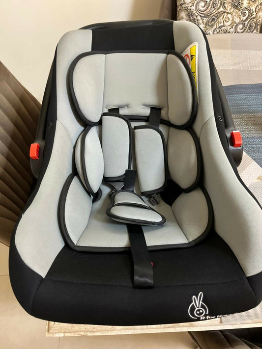 R for Rabbit Picaboo Car Seat for Baby – Safe and ergonomic car seat with 5-point harness, adjustable recline, and easy installation.