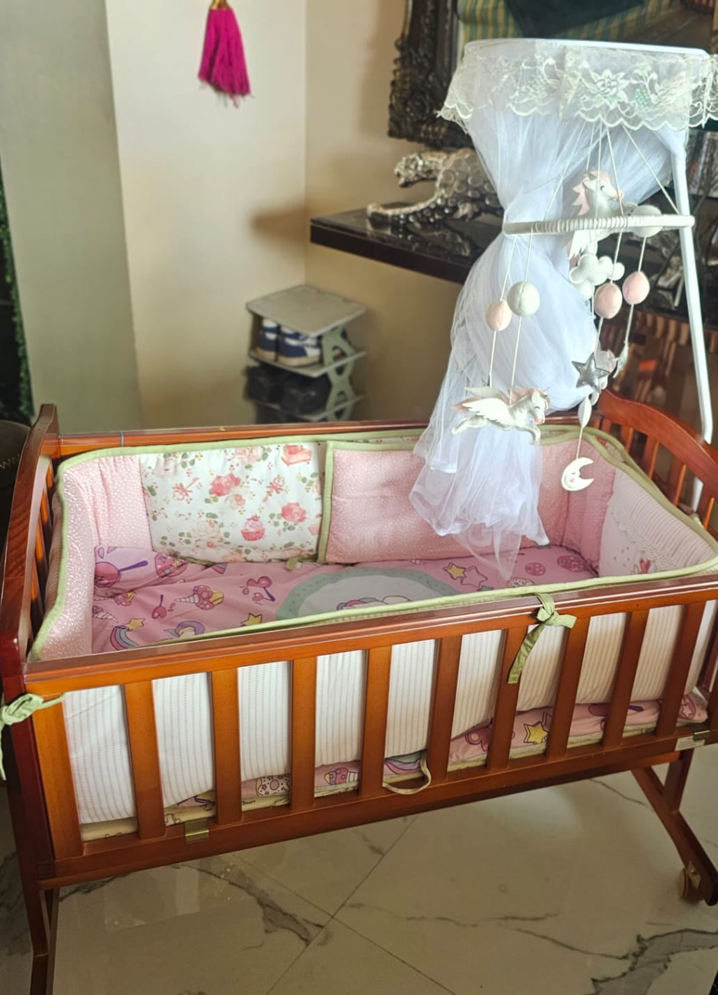 BABYHUG  Lonia Wooden Cradle