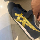 Onitsuka kids shoes, some used, stylish and comfortable, suitable for 4–5 years