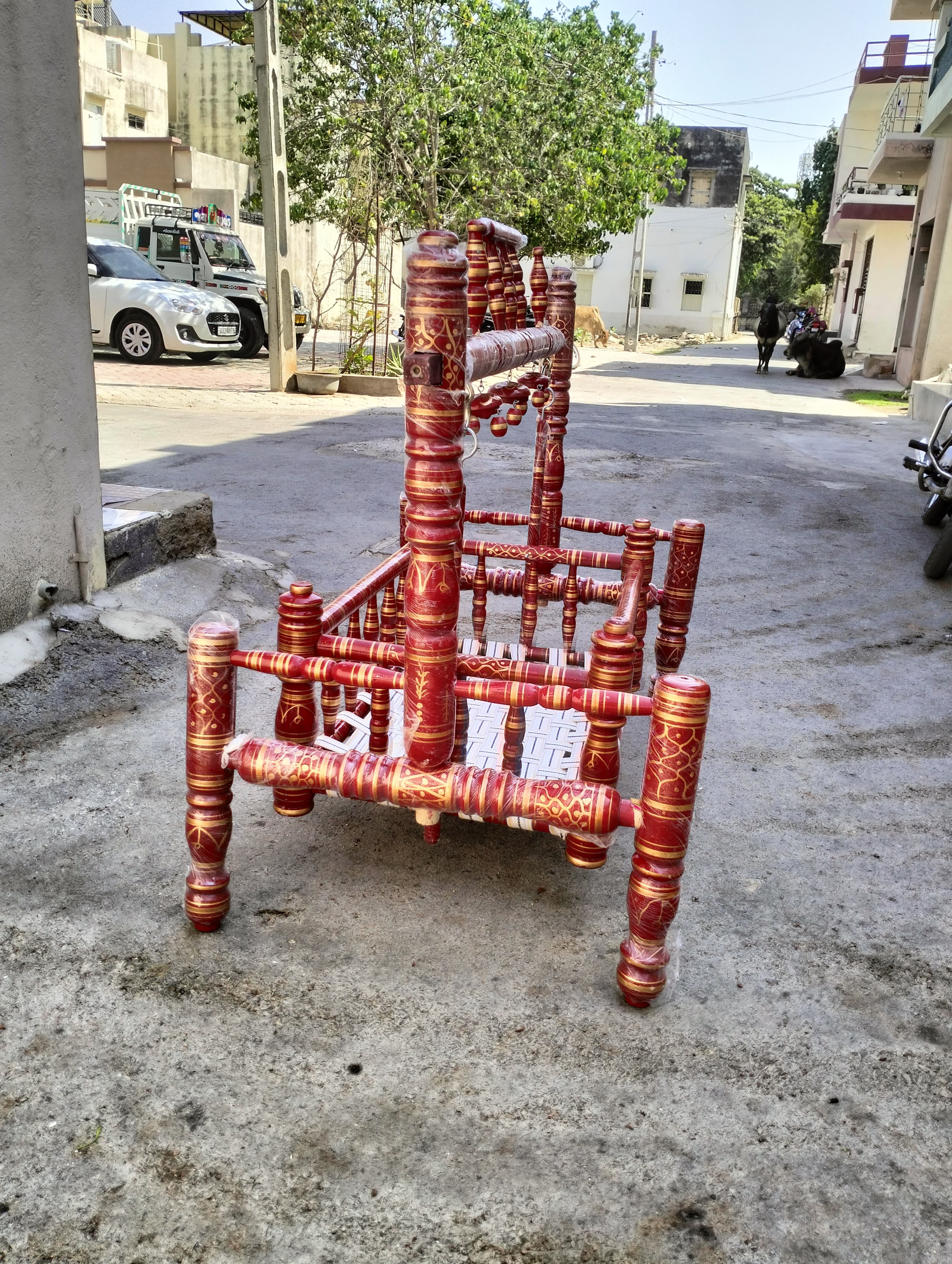 Wooden Cradle with Palna Malaysian Teak Wood, Dimensions: 26W×40H in inch