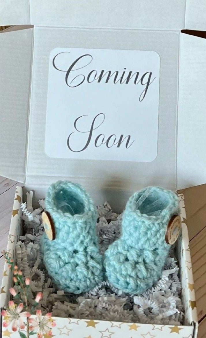 Baby Booties with Customised Printed Greeting Card – Adorable Gift Set for Newborns