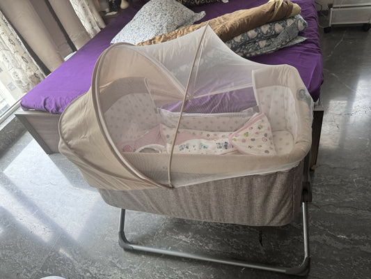 R FOR RABBIT  Bassinet / Cradle/ Cot