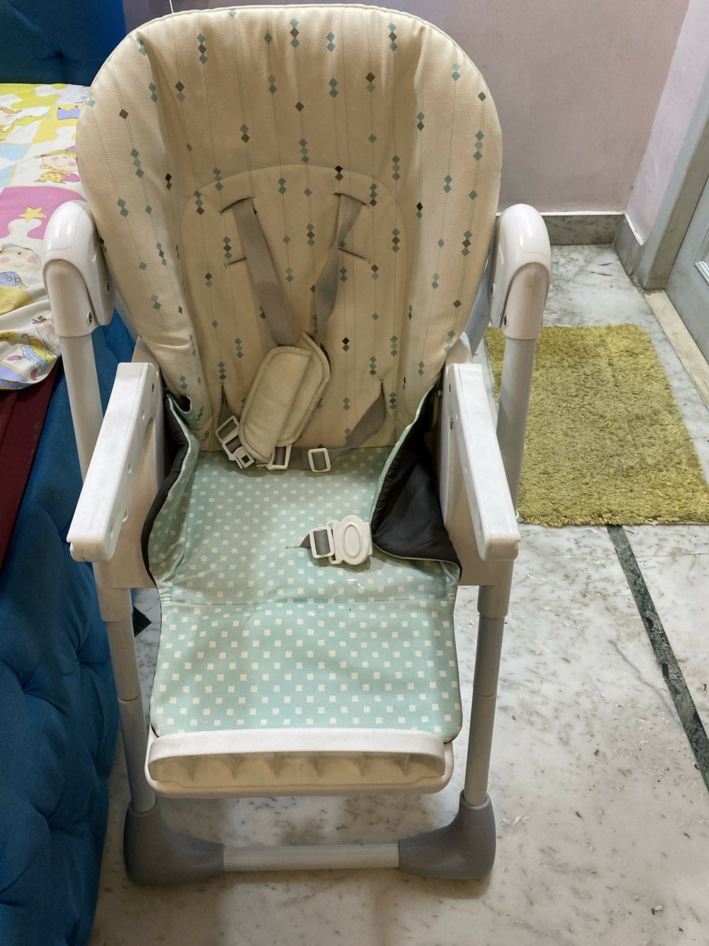 R FOR RABBIT Marshmallow  Baby Feeding Chair