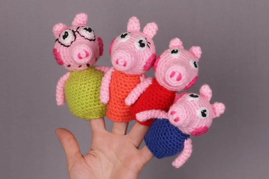 Bring Peppa Pig and her family to life with this adorable Peppa Family Finger Puppets set for endless storytelling fun!






