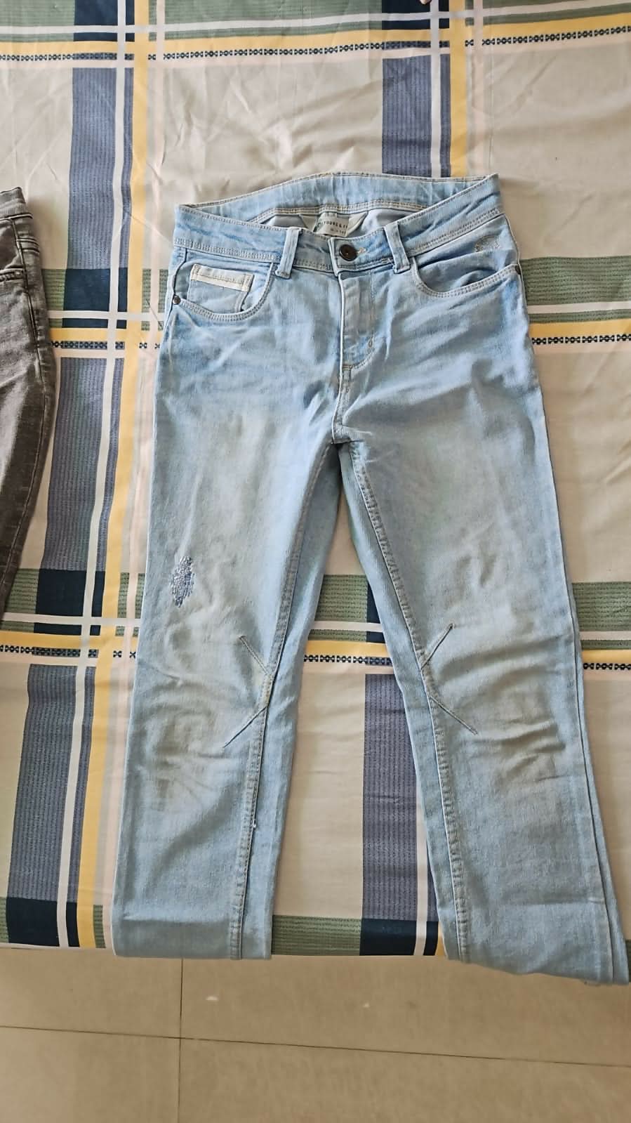 Blue Denim Jeans for Kids – Durable and Stylish Everyday Wear for Active Kids.