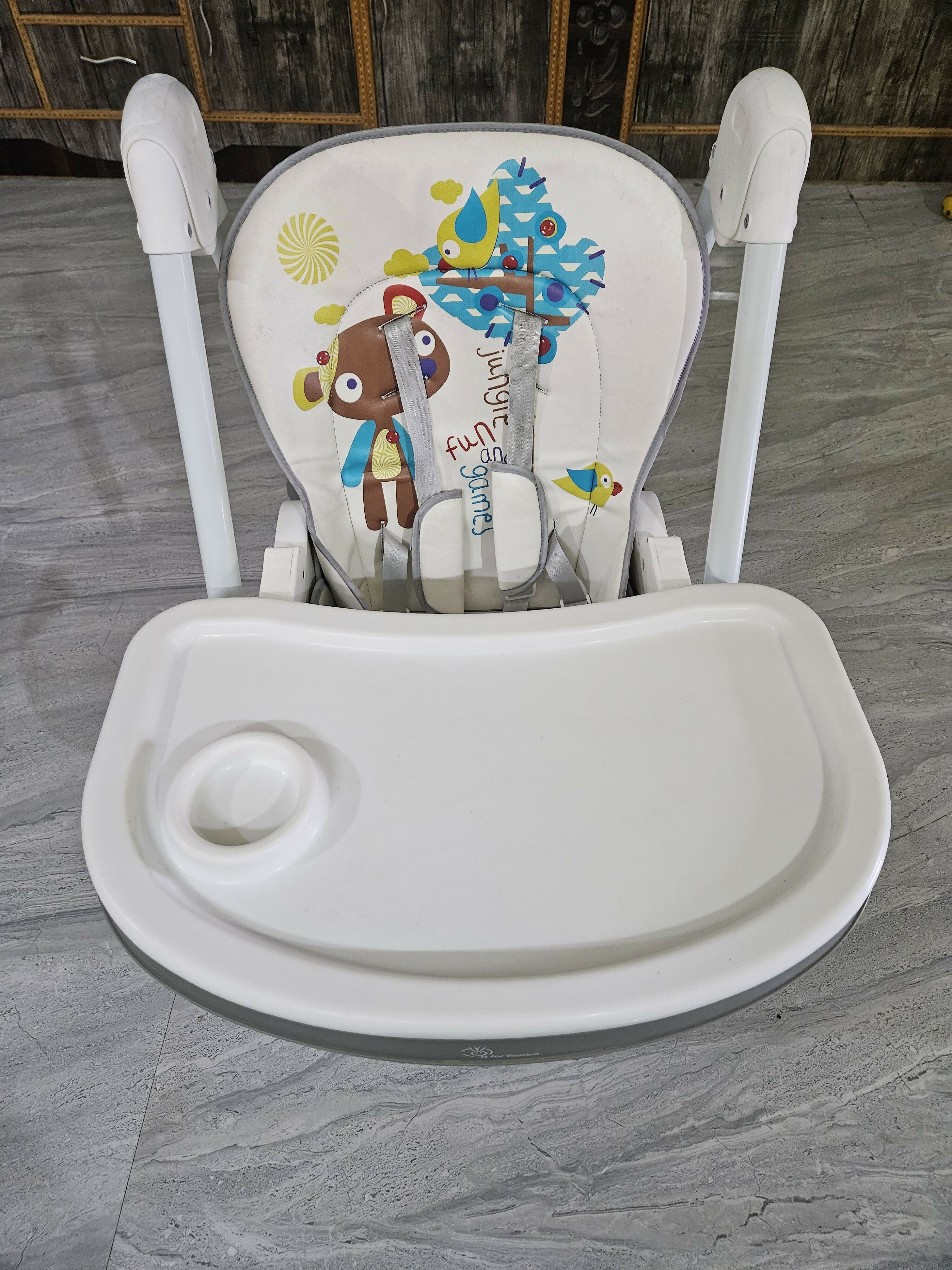 R FOR RABBIT Marshmallow High Chair with wheels - PyaraBaby