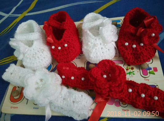 Crochet baby booties and headband