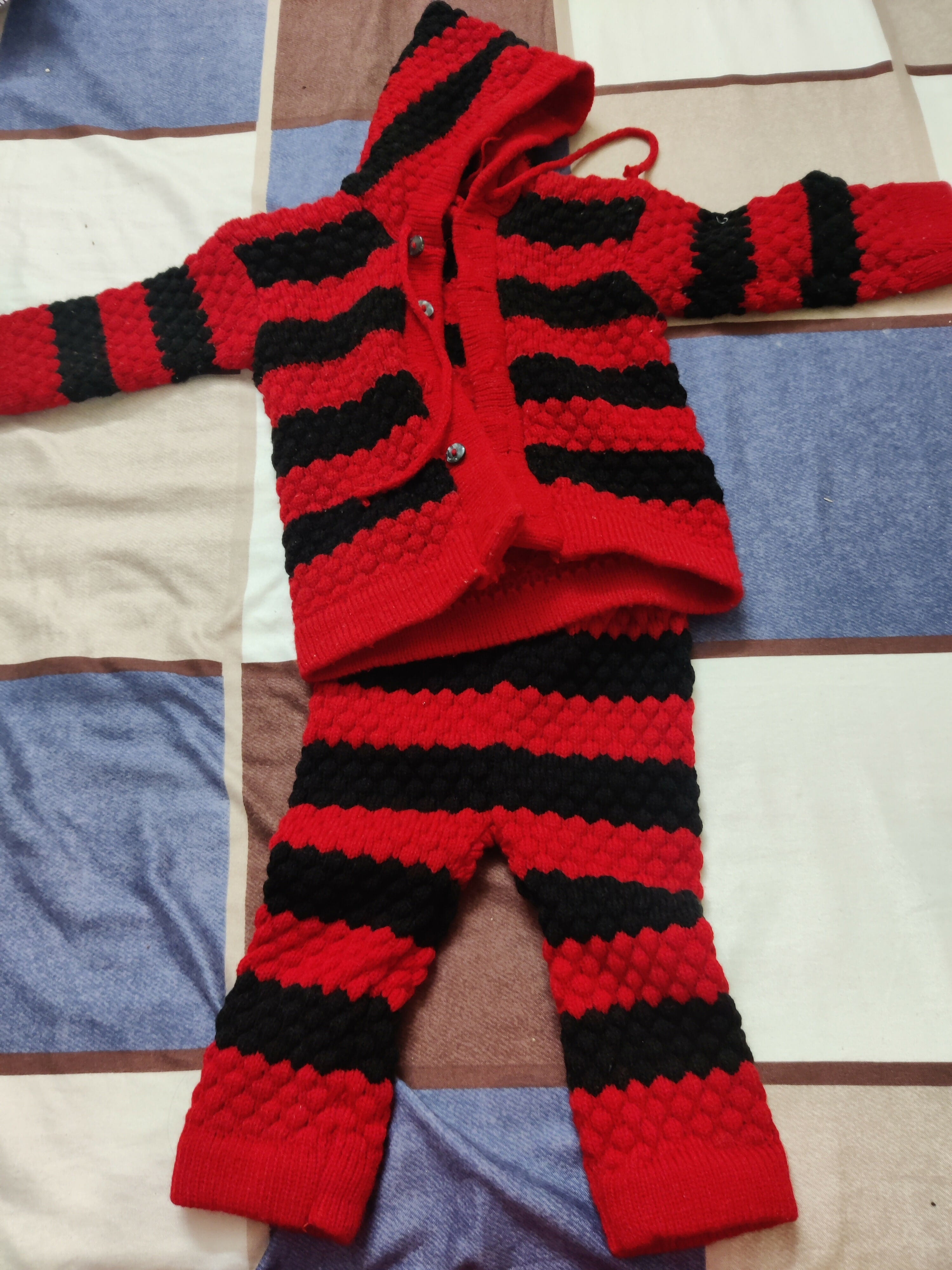 Woolen Sweater - PyaraBaby