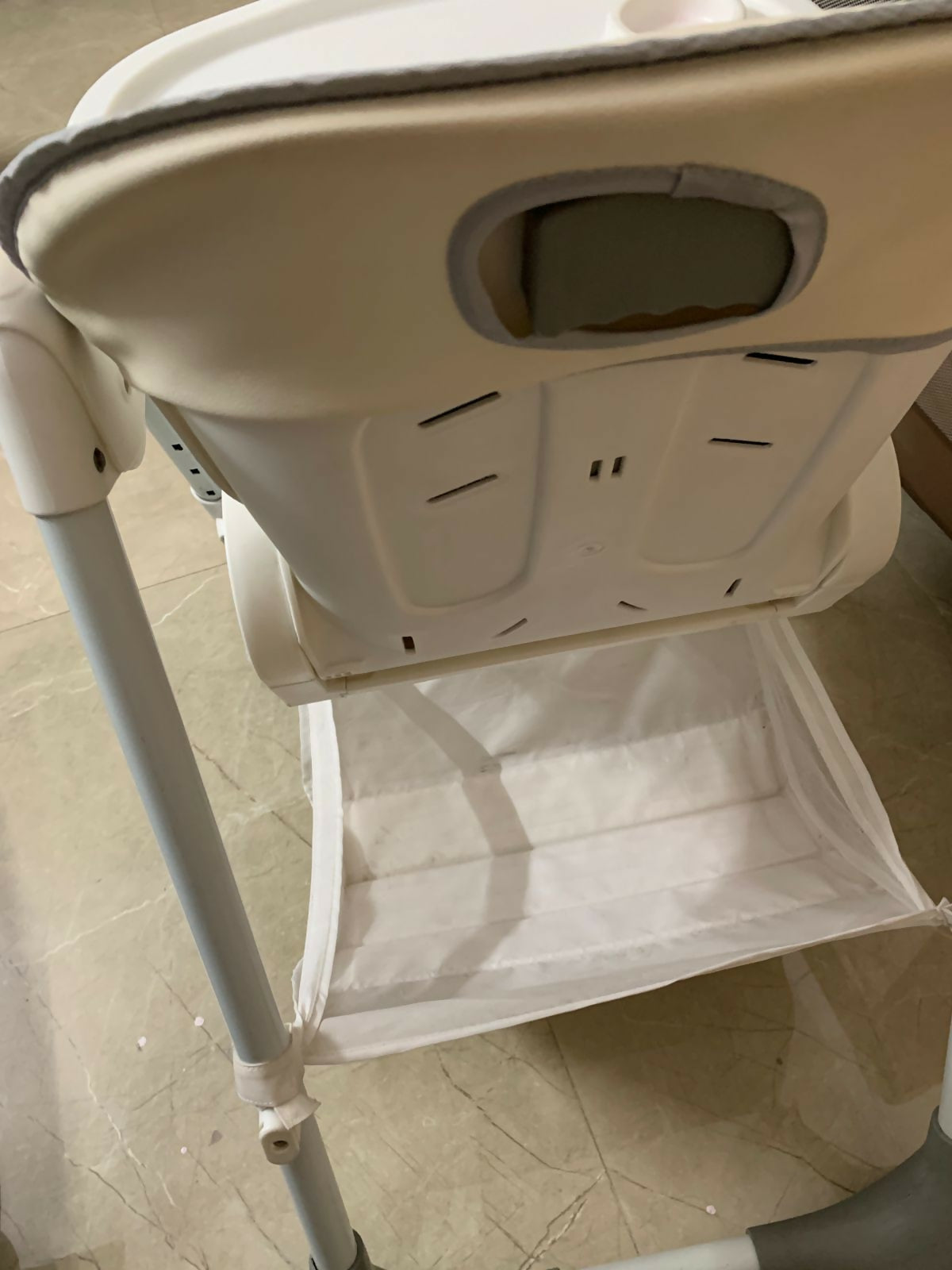 R FOR RABBIT Marshmallow  High Chair
