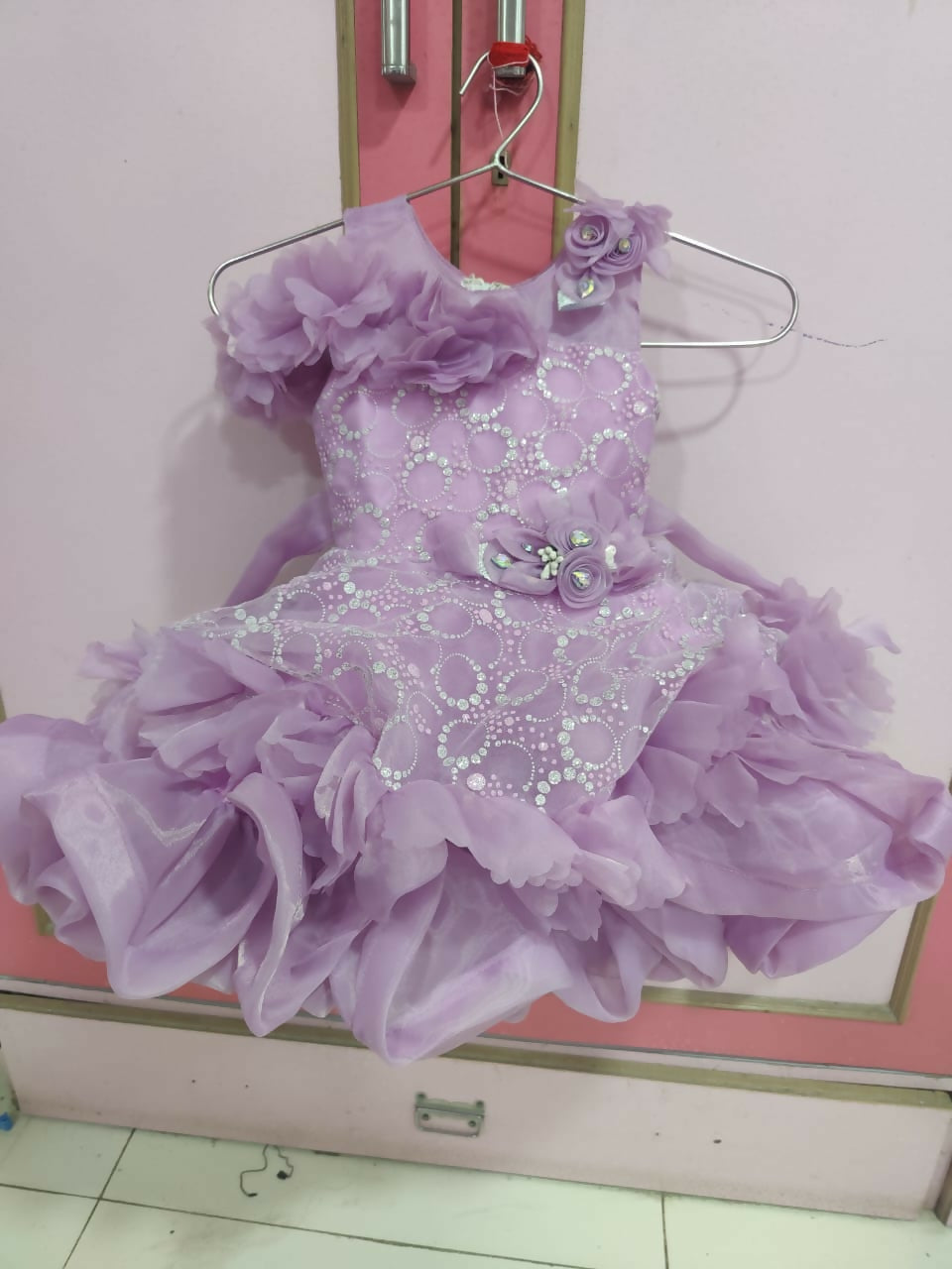 Discover the MUMKINS Dress/Frock for baby girls, offering adorable designs and ultimate comfort with soft, breathable fabric perfect for any occasion.