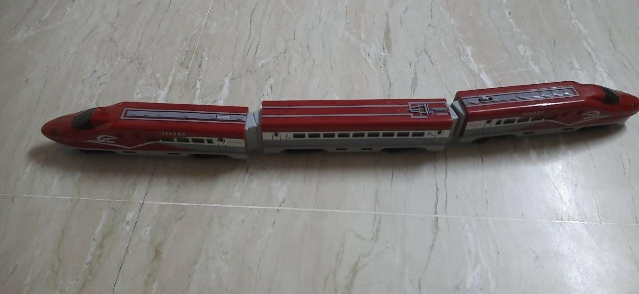 electric toy train for kids, battery operated train set, kids electric train with lights and sound, toy train track set, fun educational toys for toddlers