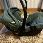 Cozy on the Go – Joie Carry Cot for Effortless Travel with Your Baby!