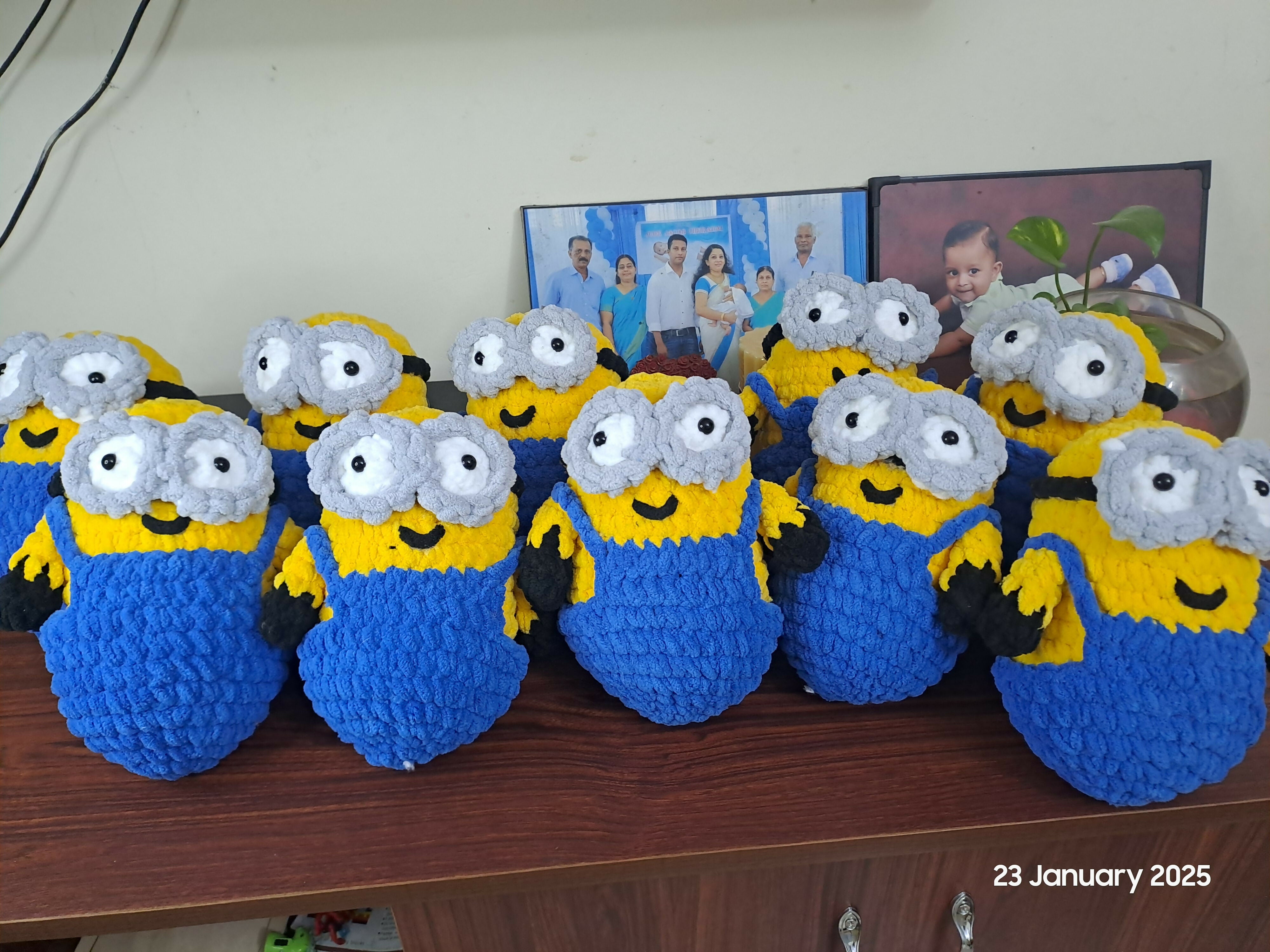 Crochet Minion Softtoy/Crochet Handmade Minion Plushie toy