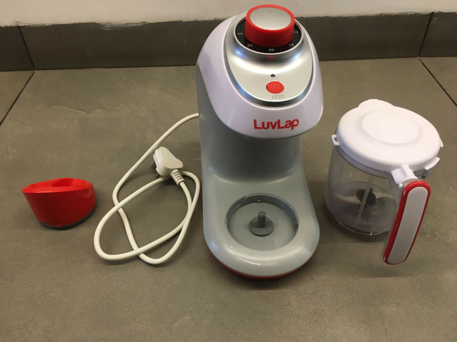 Shop now for the LUVLAP Blender Steamer, offering a convenient and nutritious way to prepare healthy meals for your baby!