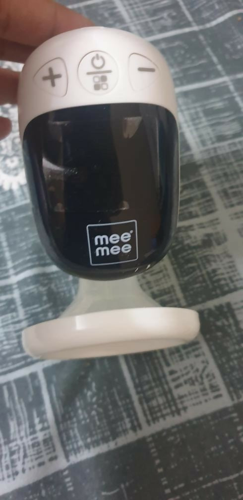 Effortless pumping, wherever you are—with MEE MEE.

