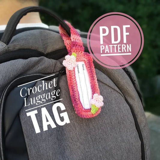 Crochet luggage tag – stylish, handmade, and easy identification for your bags with a personal touch.


