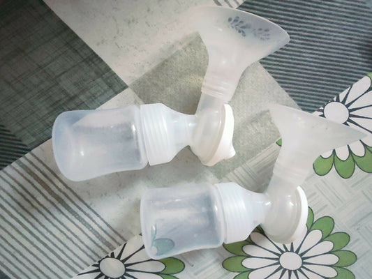 Buy Moms Sunshine 1133S Double Electric Breast Pump – hospital-grade power and comfort for daily use.

