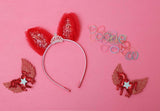 Update your little ones collection with this pretty hair accessory and she is all set for an updated look.