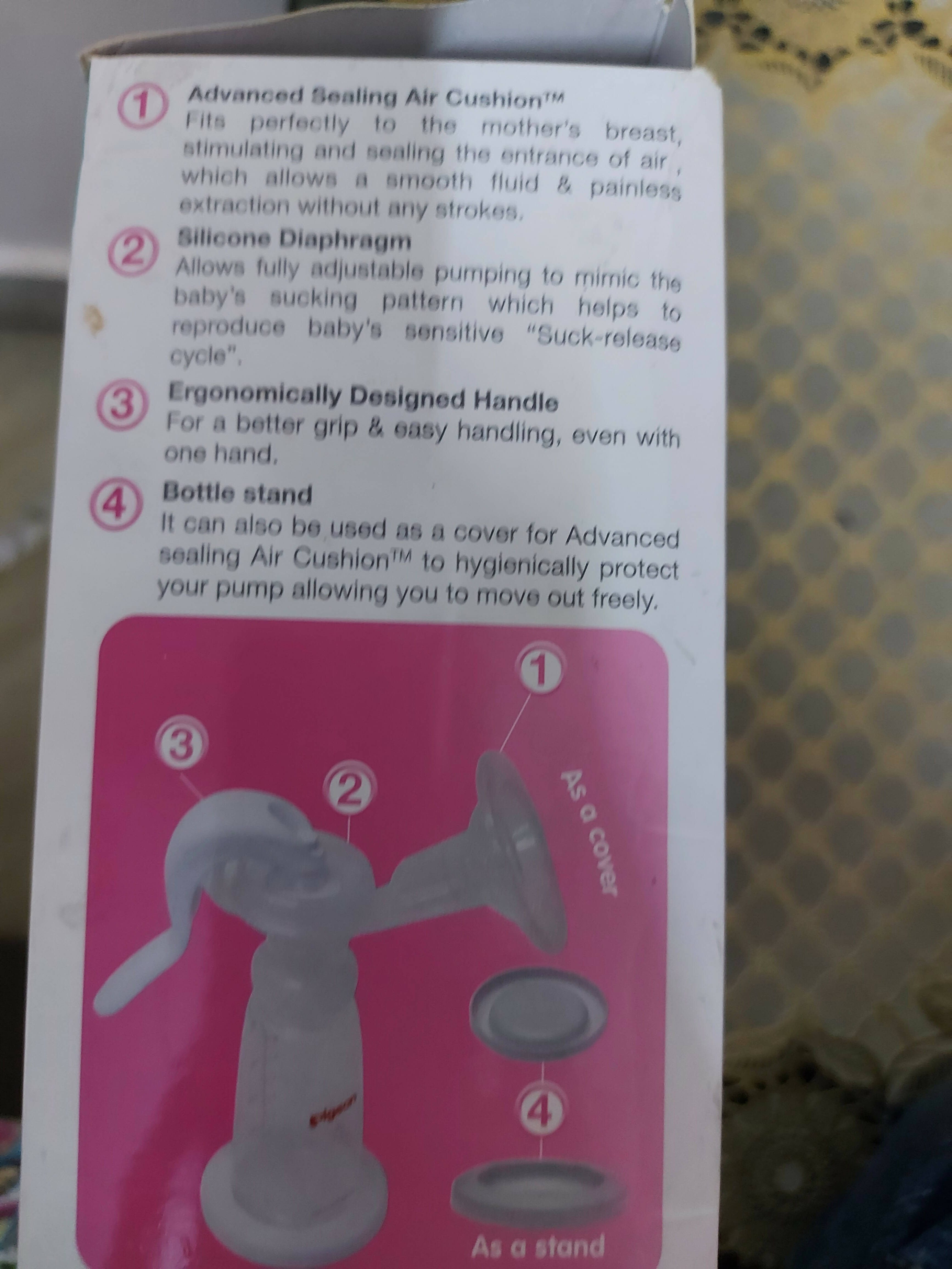 PIGEON Manual Breast Pump - PyaraBaby