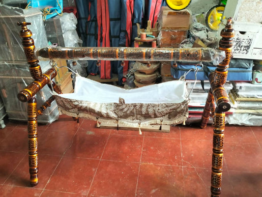 Wooden Single Dandi Cradle with Cloth - PyaraBaby