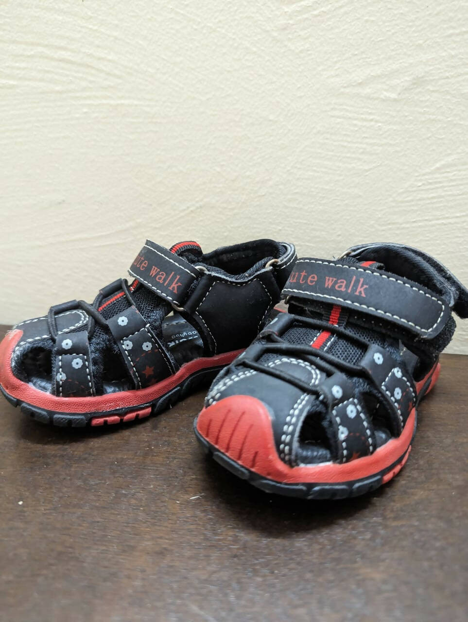 CUTEWALK by BABYHUG Sandals for Baby Boy - PyaraBaby