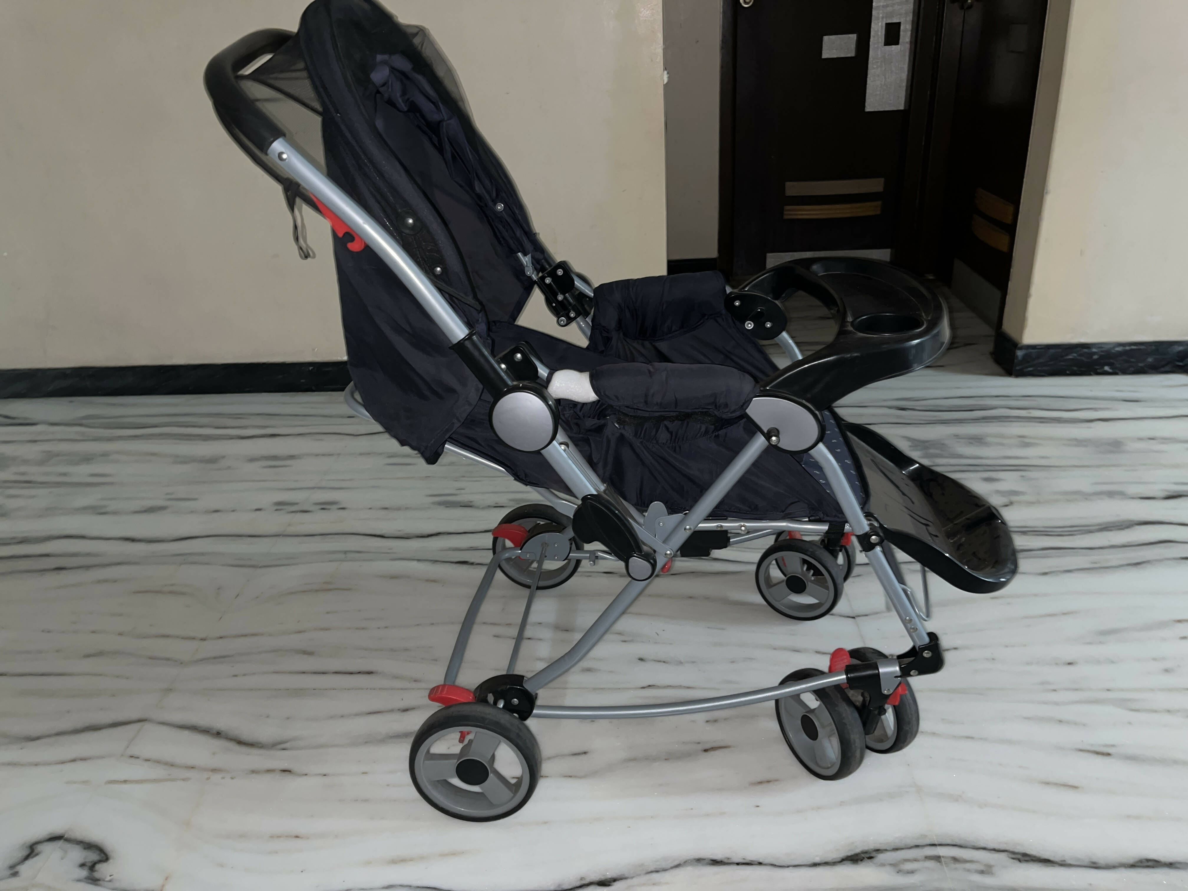 LUVLAP Pram/Stroller - PyaraBaby