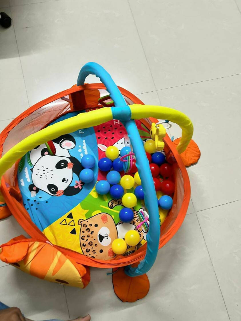 Spark your baby's imagination with the SUPPLES Playing Playmat - where comfort meets creativity for endless hours of fun!