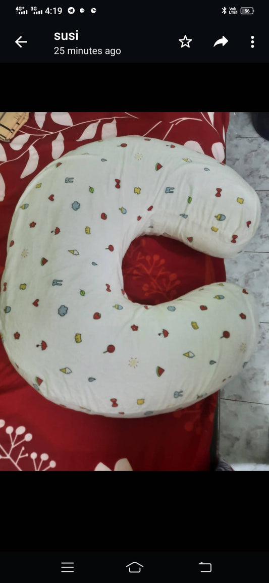 Feeding pillow - PyaraBaby